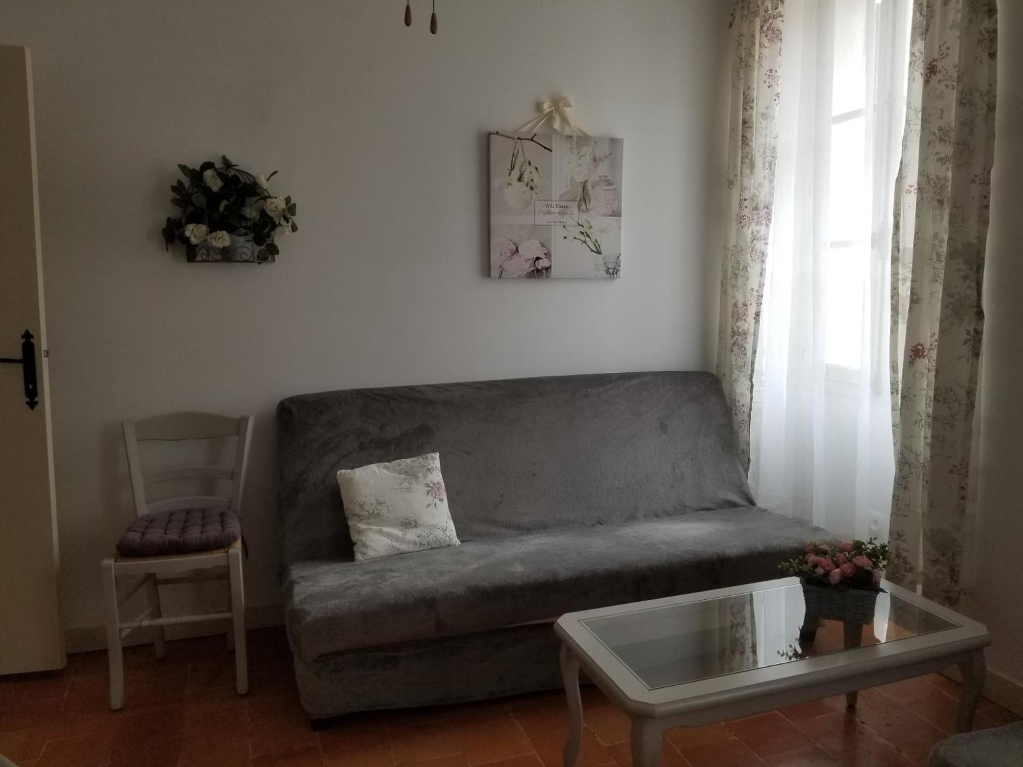 Appartement Joli T2 de 40m² à louer à Le Muy  Extérieur photo